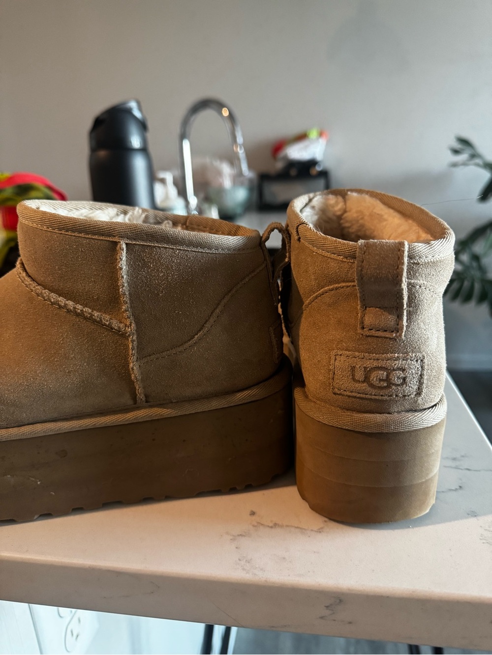 UGG mini platform - Picture 2 of 3